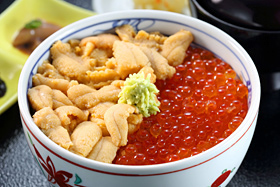 生うに二色丼